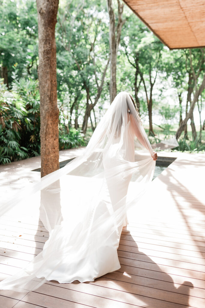 FirstLooks+Vows 29