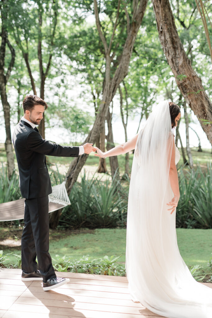 FirstLooks+Vows 90